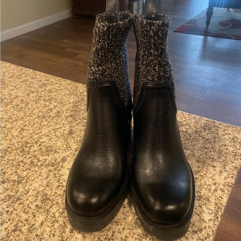 Chloe boots
